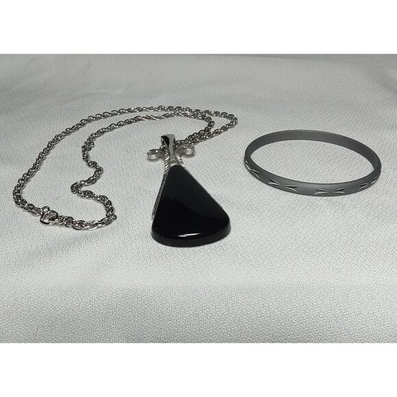 Avon Black Tear Drop Pendant Necklace & Diamond Cut Bangle Bracelet, Vintage - Picture 7 of 8